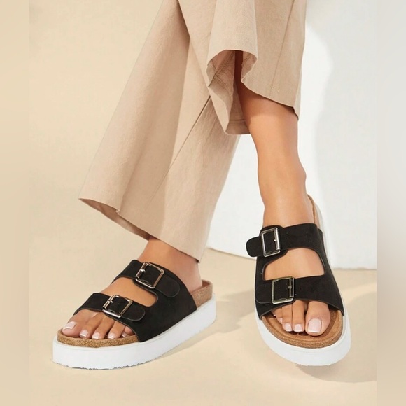 Black Sandals With Buckle - Picture 1 of 3